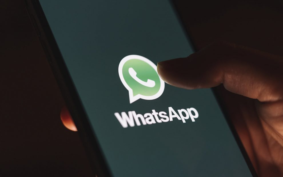 atualizacao do whatsapp permite mensagens temporarias como padrao whatsapp logo