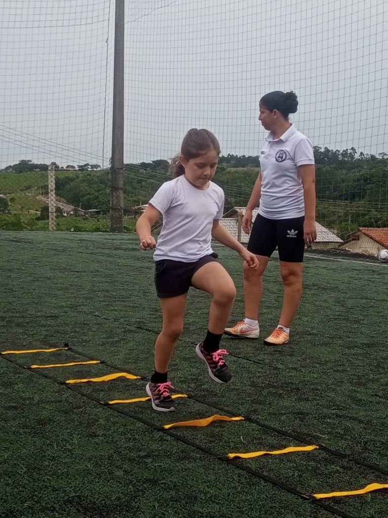 escolinha de futebol para meninas encerra atividades de 2021 com confraternizacao whatsapp image 2021 12 16 at 09.41.03 2