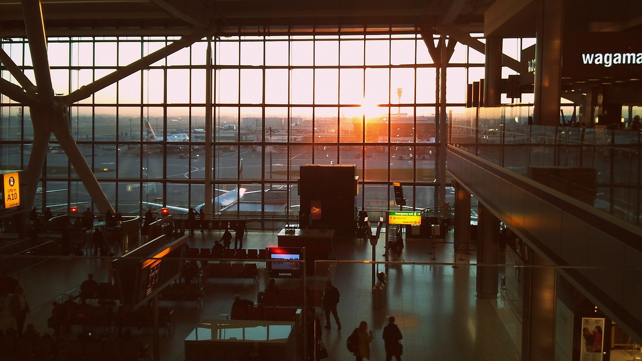 anvisa uso de mascaras continua obrigatorio em aeroportos e aeronaves london gbd9ae0d70 1280