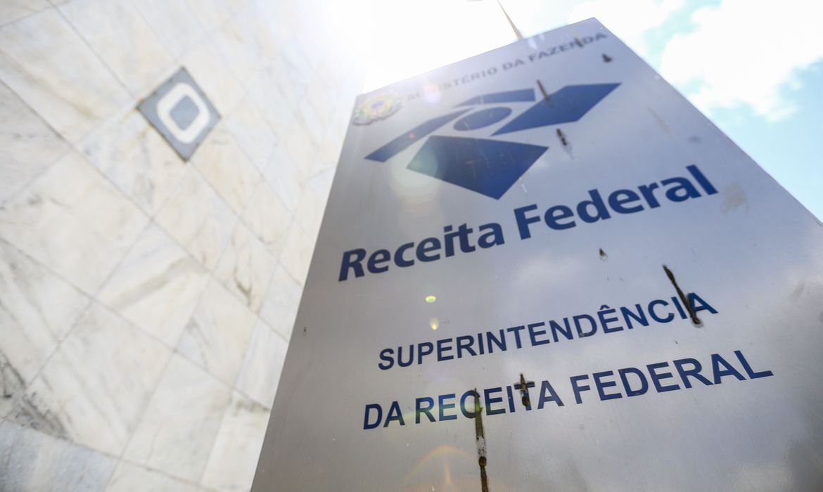 imposto de renda saiba como doar parte do valor devido a fundos de apoio a criancas e idosos receita federal 2