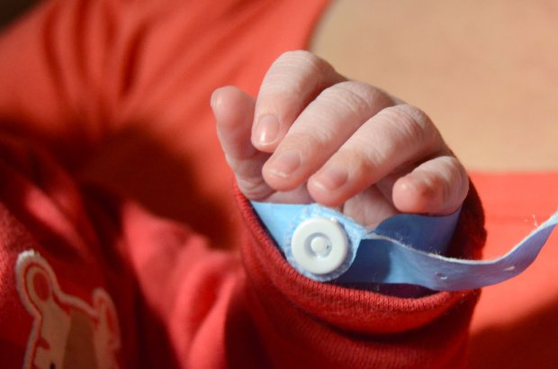 procon sc determina que planos de saude prestem assistencia gratuita a netos de beneficiarios nos primeiros 30 dias de vida recem naciso bebe