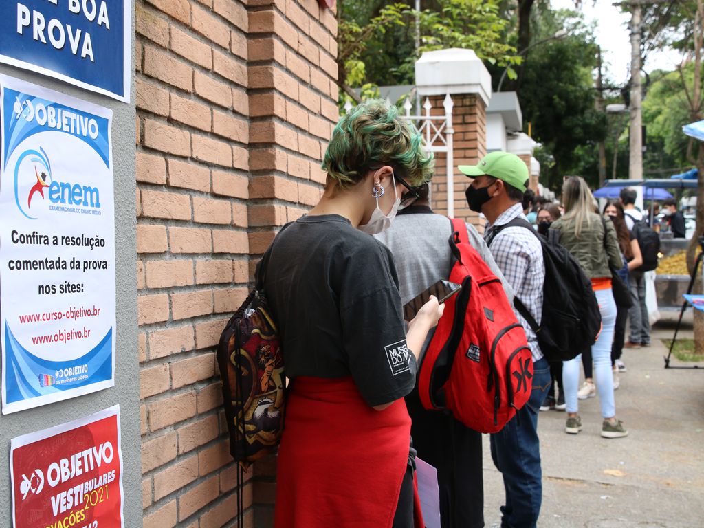 inscricoes para o prouni e para o fies comecam em agosto enem 2021 rvrsa abr 112120210247