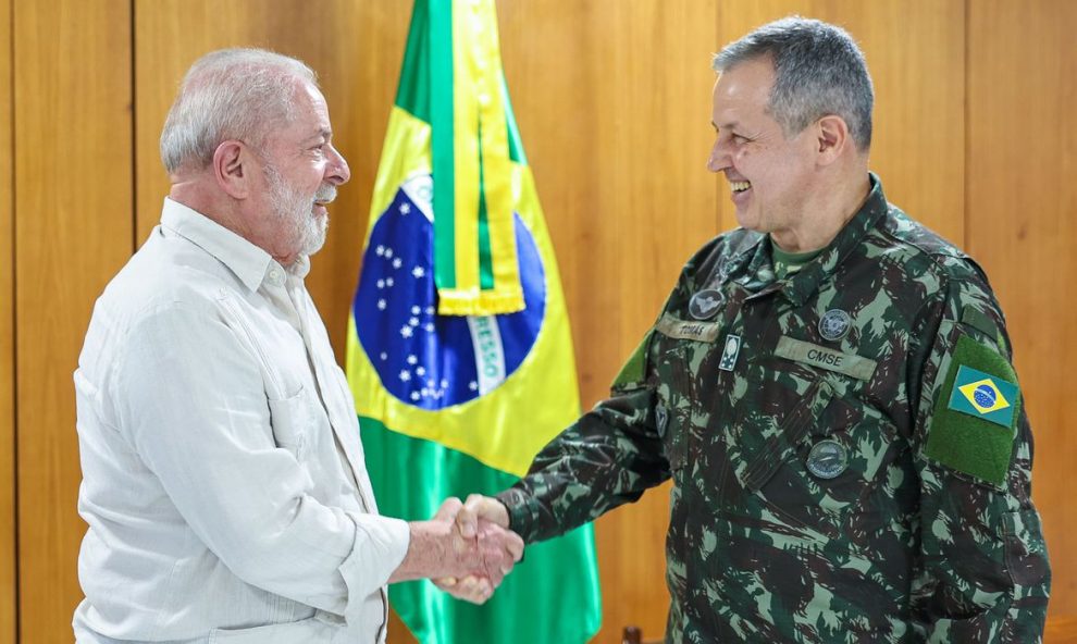 governo federal anuncia troca no comando do exercito lula exercito2