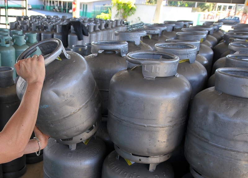 gas de cozinha fica mais barato em sc com mudanca no modelo de tributacao gas