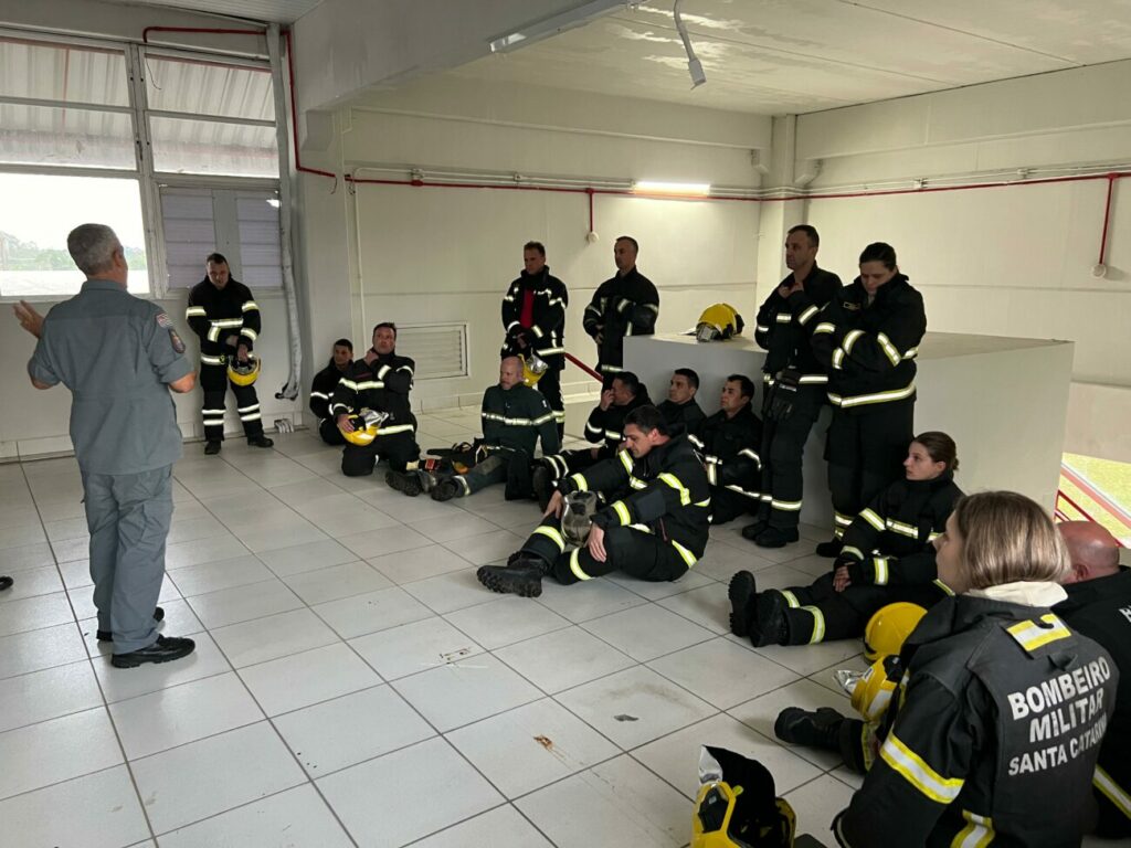 bombeiros concluem curso de abordagem tecnica a tentativas de suicidio em criciuma whatsapp image 2024 07 05 at 15.19.34