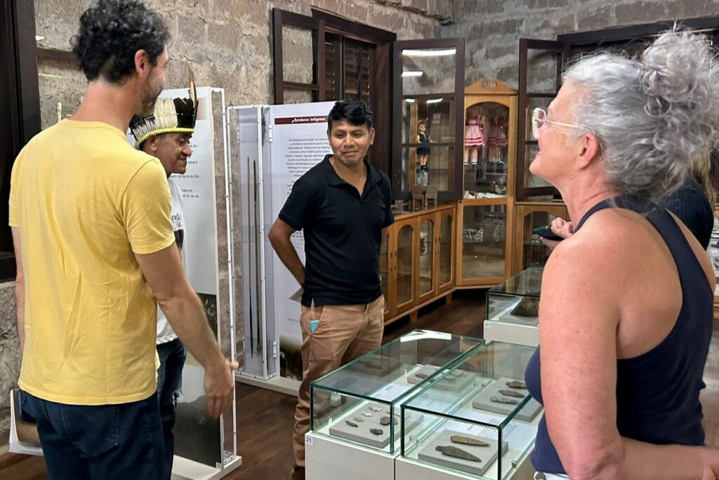 representante do povo xokleng visita o museu ao ar livre xoklengmuseu 6