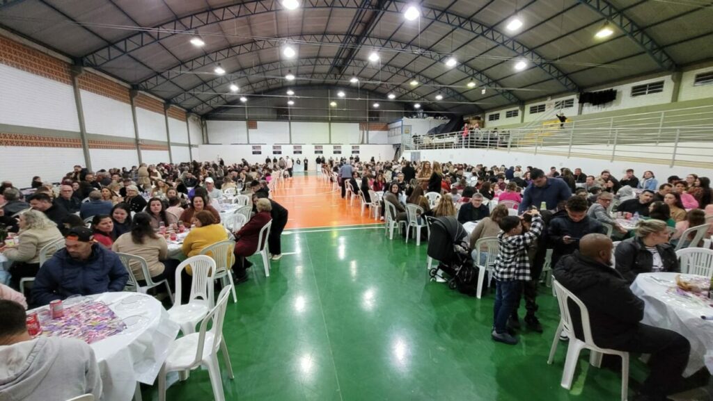 sucesso marca a 13a edicao da noite das sopas da apae cocal do sul noite das sopas 2024 15