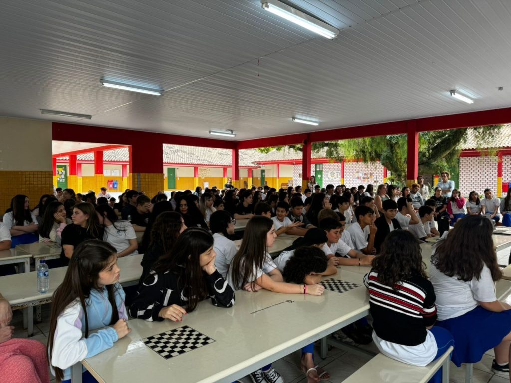 apae cocal do sul promove conscientizacao sobre inclusao e bullying para estudantes do padre schuler palestra apae no schuler divulgacao 3