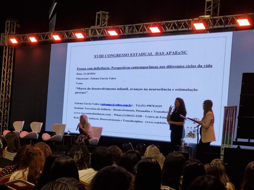 profissionais da apae de cocal do sul participam do xviii congresso das apaes de santa catarina congresso feapaes sc divulgacao 1