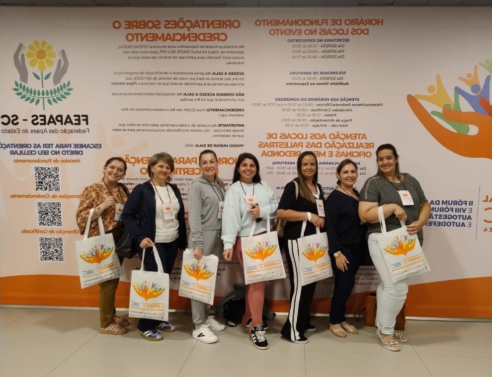 profissionais da apae de cocal do sul participam do xviii congresso das apaes de santa catarina congresso feapaes sc divulgacao 3