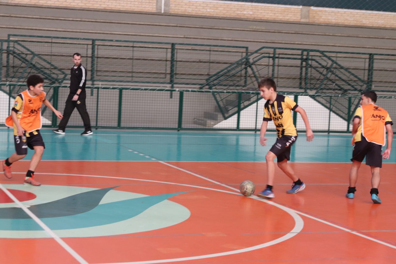 dois nucleos se destacam e se classificam nas tres categorias para as quartas de final do campeonato regional anjos do futsalunesc anjosdofutsal2024f