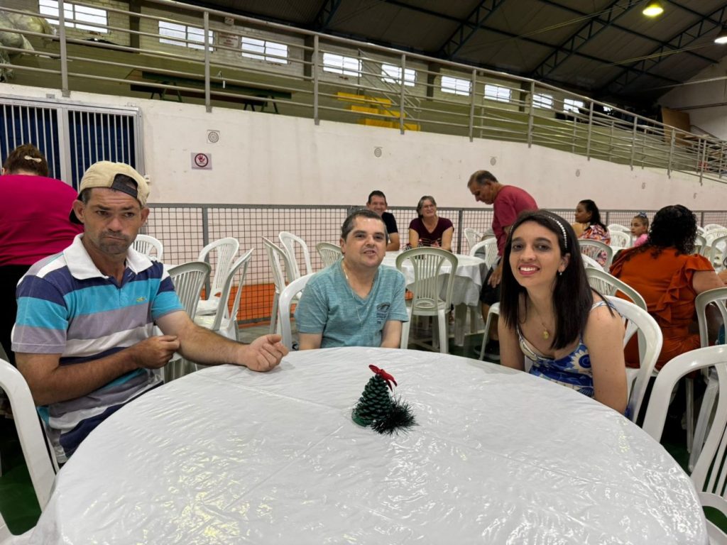 festa de natal da apae celebra solidariedade e uniao em cocal do sul natal apae por ana beninca 26 copia