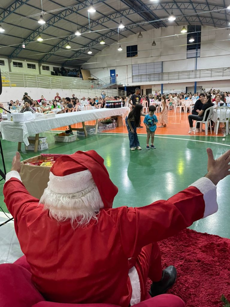 festa de natal da apae celebra solidariedade e uniao em cocal do sul natal apae por gabriela gabriel 24 copia