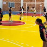 prefeitura e sesc oferecem aulas de volei para jovens volei 2 e1741350515355